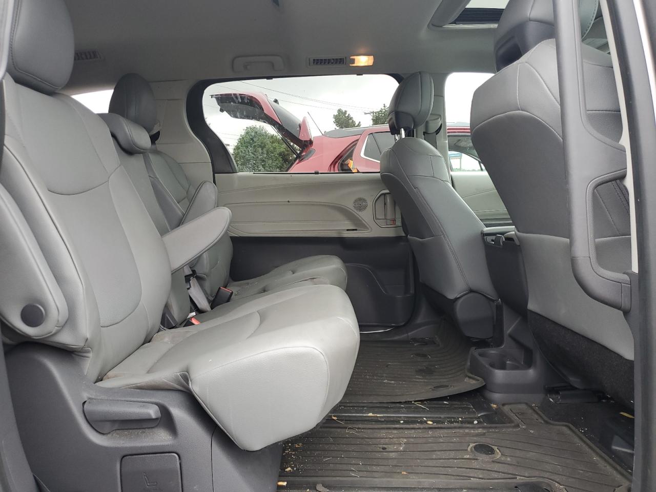 2021 Toyota Sienna Xle VIN: 5TDYRKEC3MS027493 Lot: 83945605