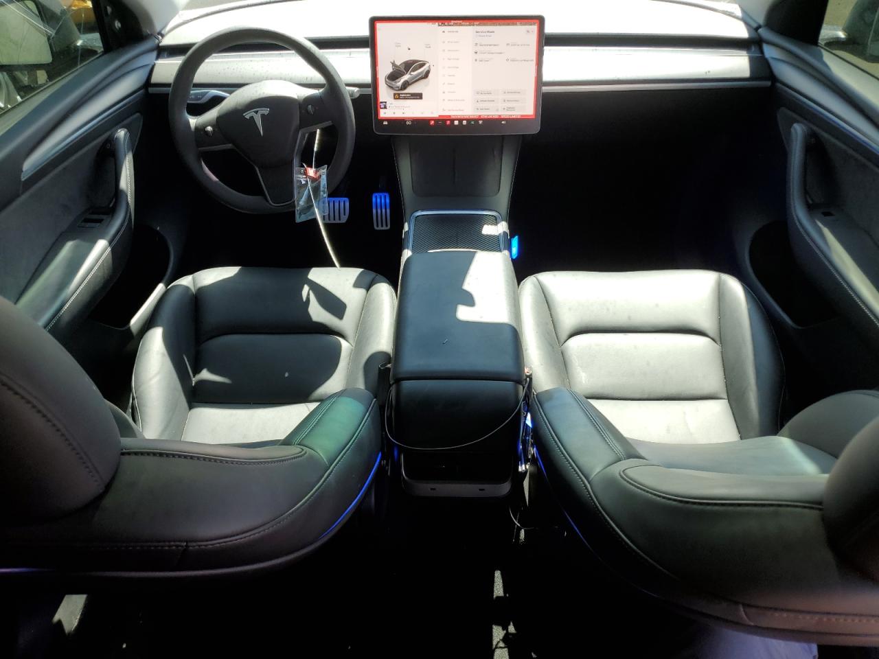 2024 Tesla Model Y VIN: 7SAYGDEF5RF159357 Lot: 72073545