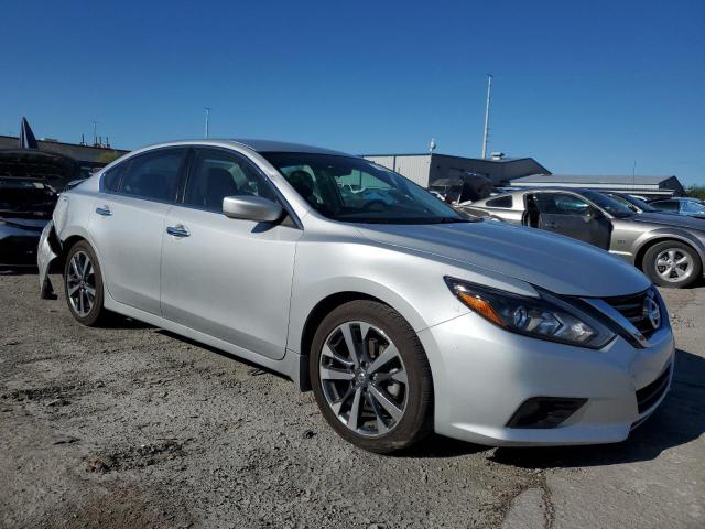  NISSAN ALTIMA 2017 Серебристый