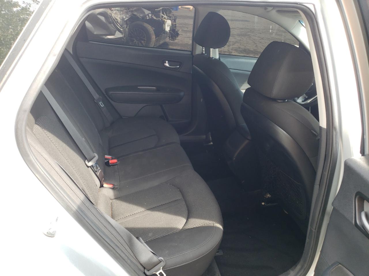 2019 Kia Optima Lx VIN: 5XXGT4L36KG371278 Lot: 71985445