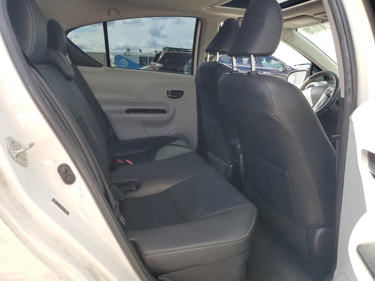 2012 Toyota Prius C VIN: JTDKDTB34C1009546 Lot: 72101875