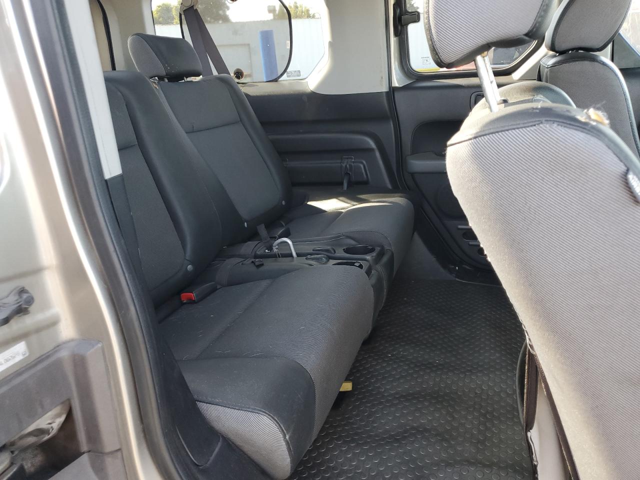 2004 Honda Element Ex VIN: 5J6YH28674L002620 Lot: 70504305