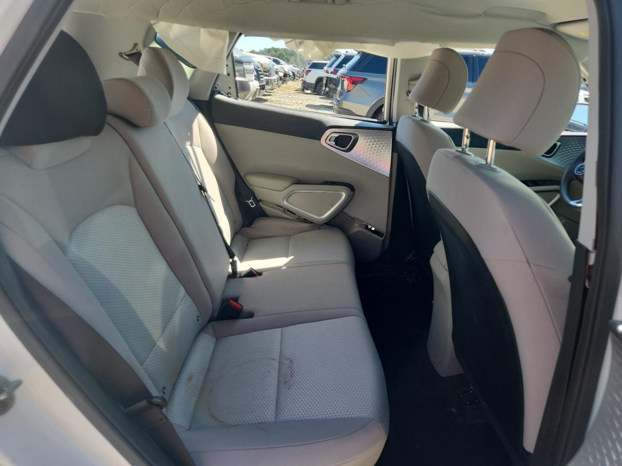 2020 Kia Soul Lx VIN: KNDJ23AU1L7723563 Lot: 71965335