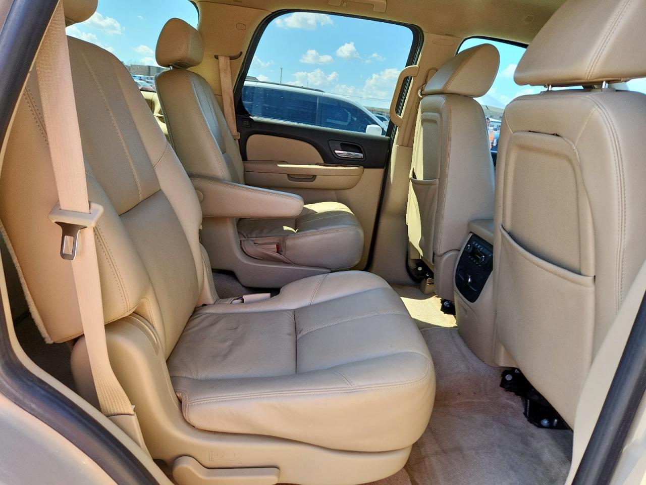 2008 Chevrolet Tahoe K1500 VIN: 1GNFK130X8J209183 Lot: 84020575