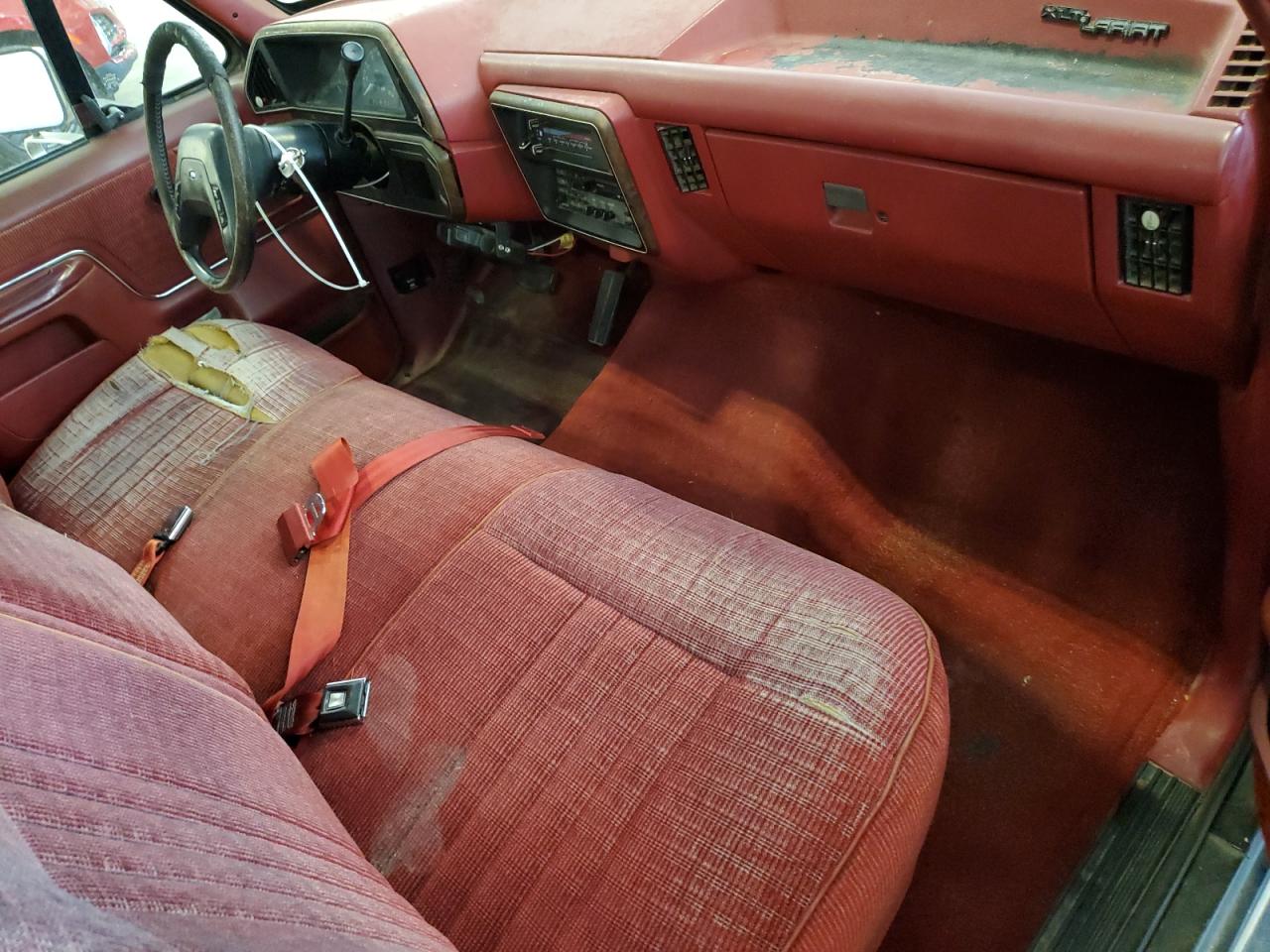 1988 Ford F150 VIN: 1FTDF15Y4JPB60573 Lot: 81645785