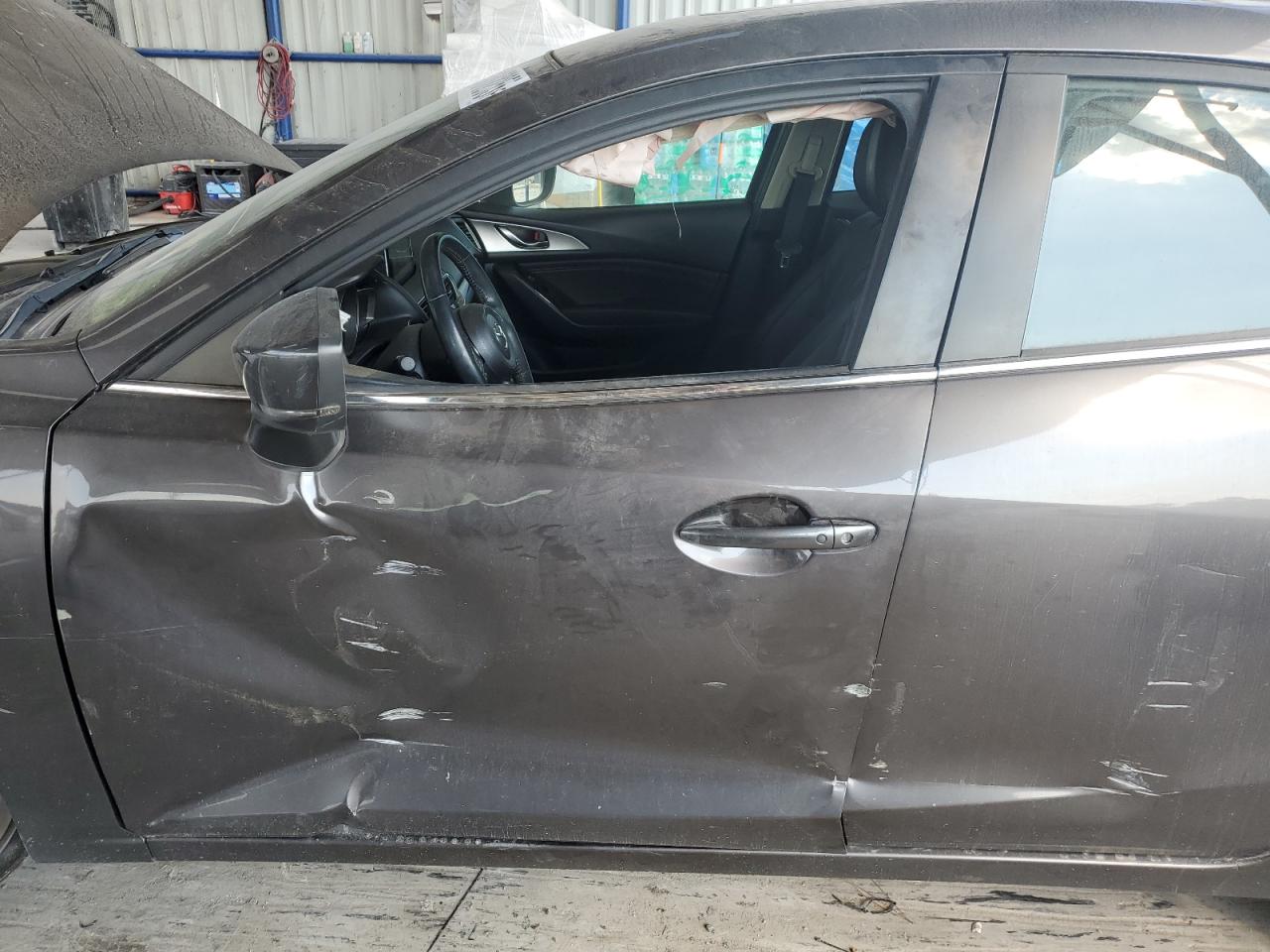 2018 Mazda 3 Touring VIN: 3MZBN1L39JM226765 Lot: 81372255