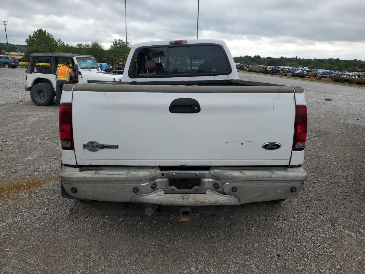 2005 Ford F350 Super Duty VIN: 1FTWW33P65EA28396 Lot: 81194565