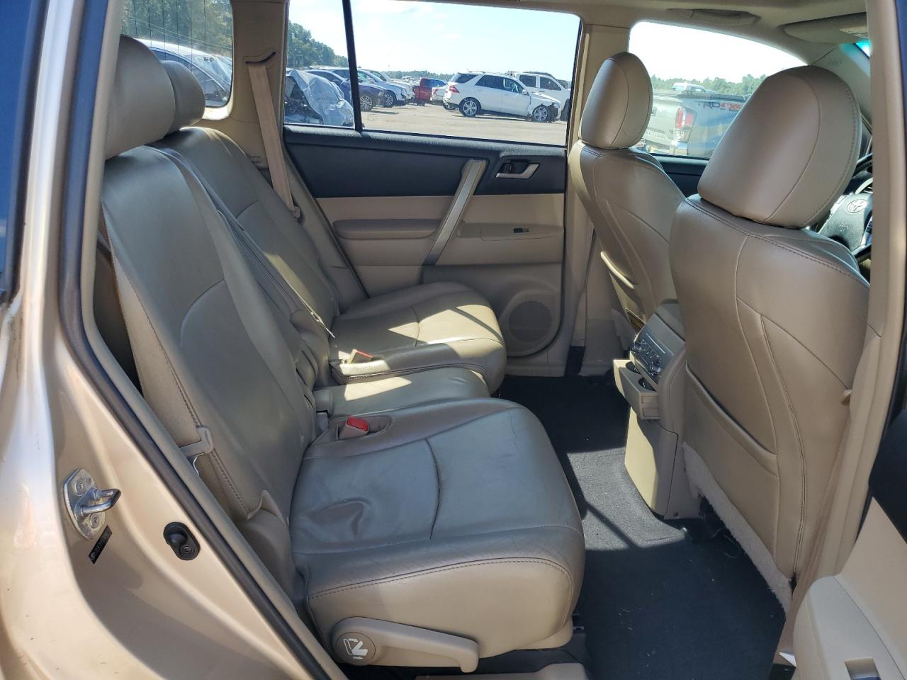 2012 Toyota Highlander Base VIN: 5TDZK3EH5CS088210 Lot: 84613605