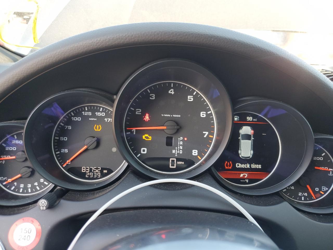 2017 Porsche Cayenne VIN: WP1AA2A24HKA82939 Lot: 70904905