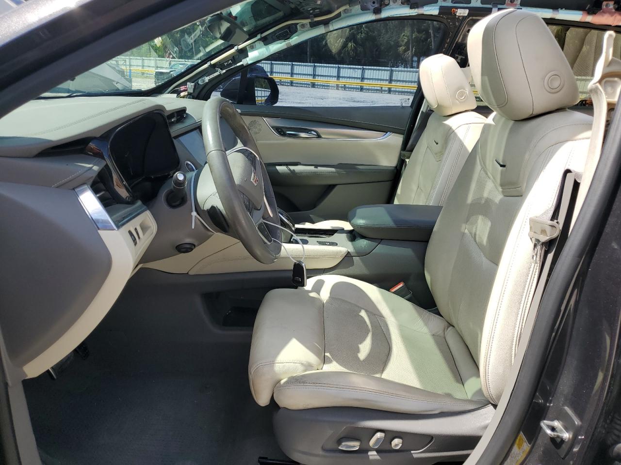 2017 Cadillac Xt5 Luxury VIN: 1GYKNBRS4HZ223525 Lot: 84182605