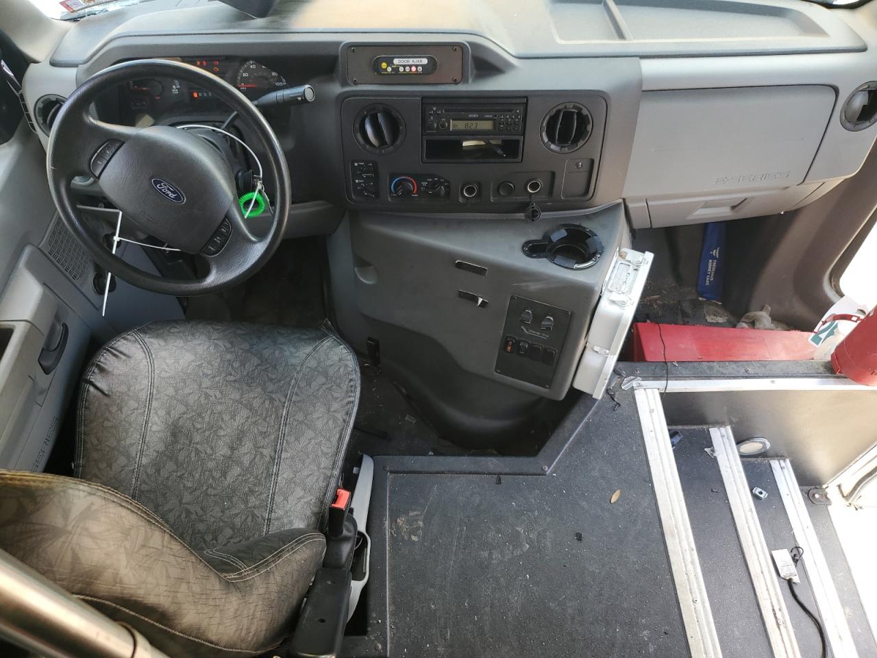 2019 Ford Econoline E450 Super Duty Cutaway Van VIN: 1FDFE4FS7KDC14292 Lot: 67604035