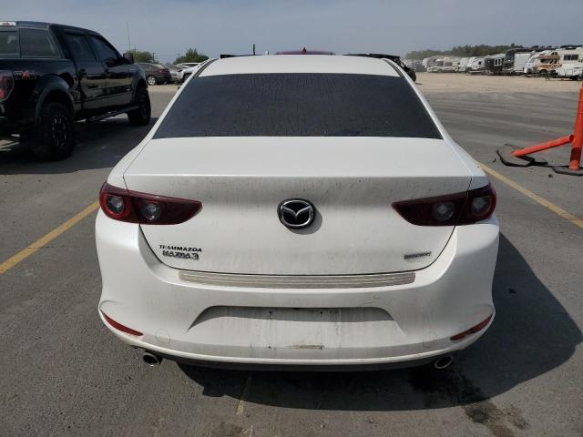 MAZDA 3 2023 Белы