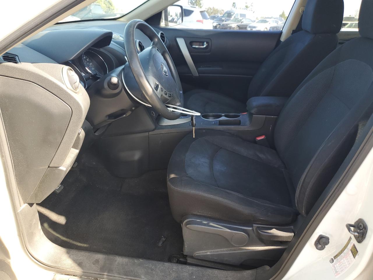 2015 Nissan Rogue Select S VIN: JN8AS5MT2FW165526 Lot: 84375305