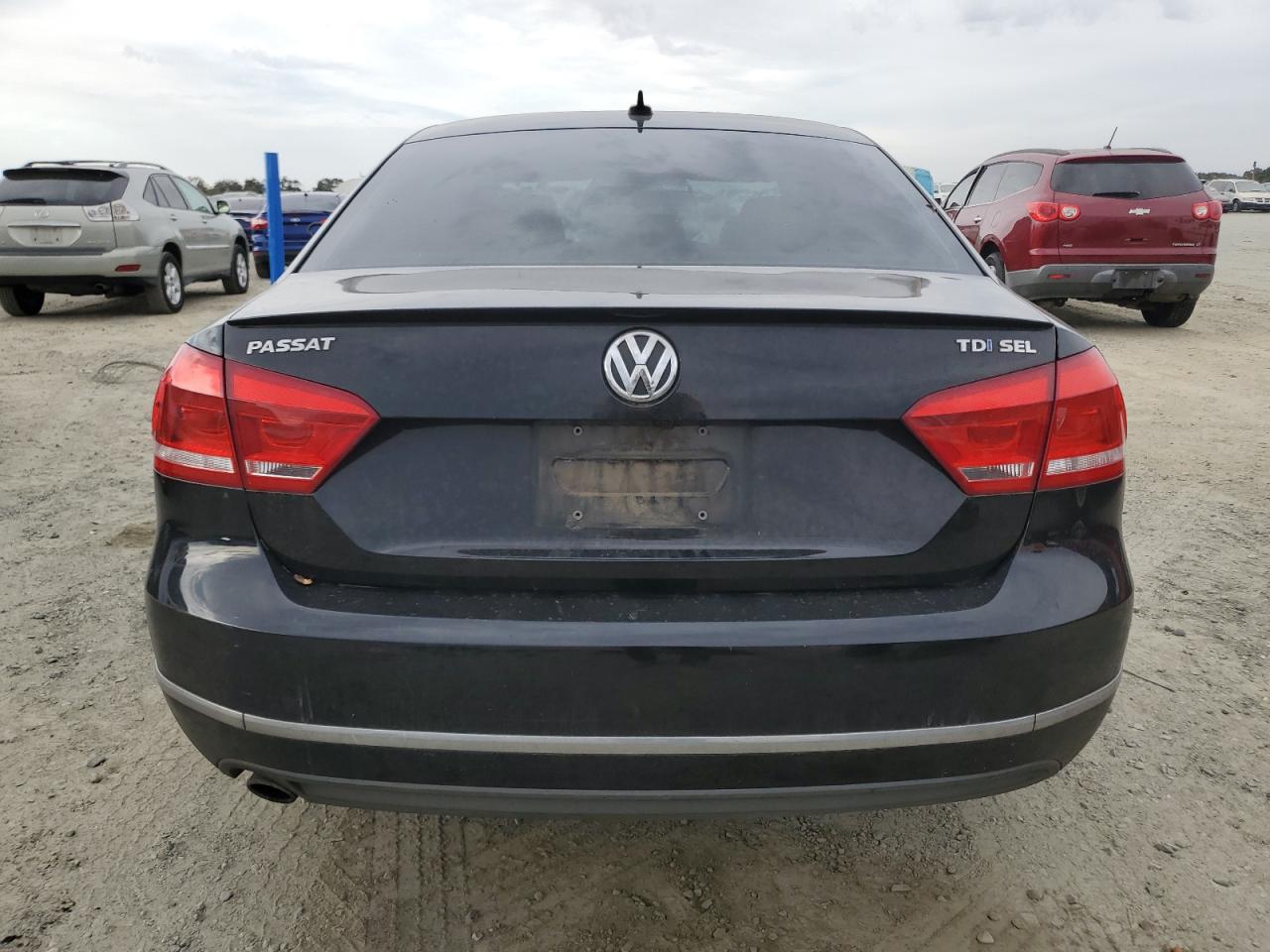 2013 Volkswagen Passat Sel VIN: 1VWCN7A39DC094025 Lot: 81274285