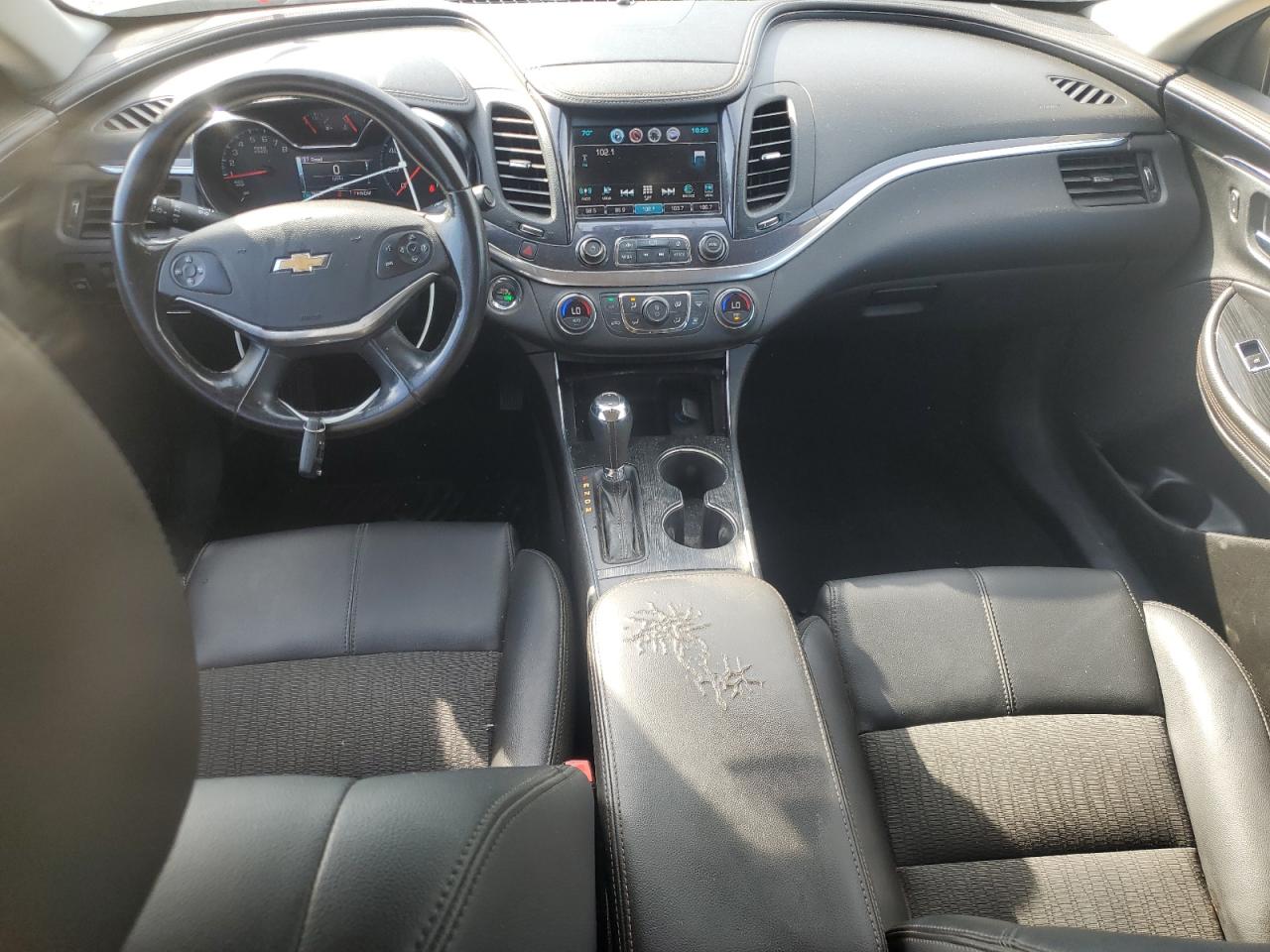 2018 Chevrolet Impala Lt VIN: 1G1105SA5JU121679 Lot: 83990365