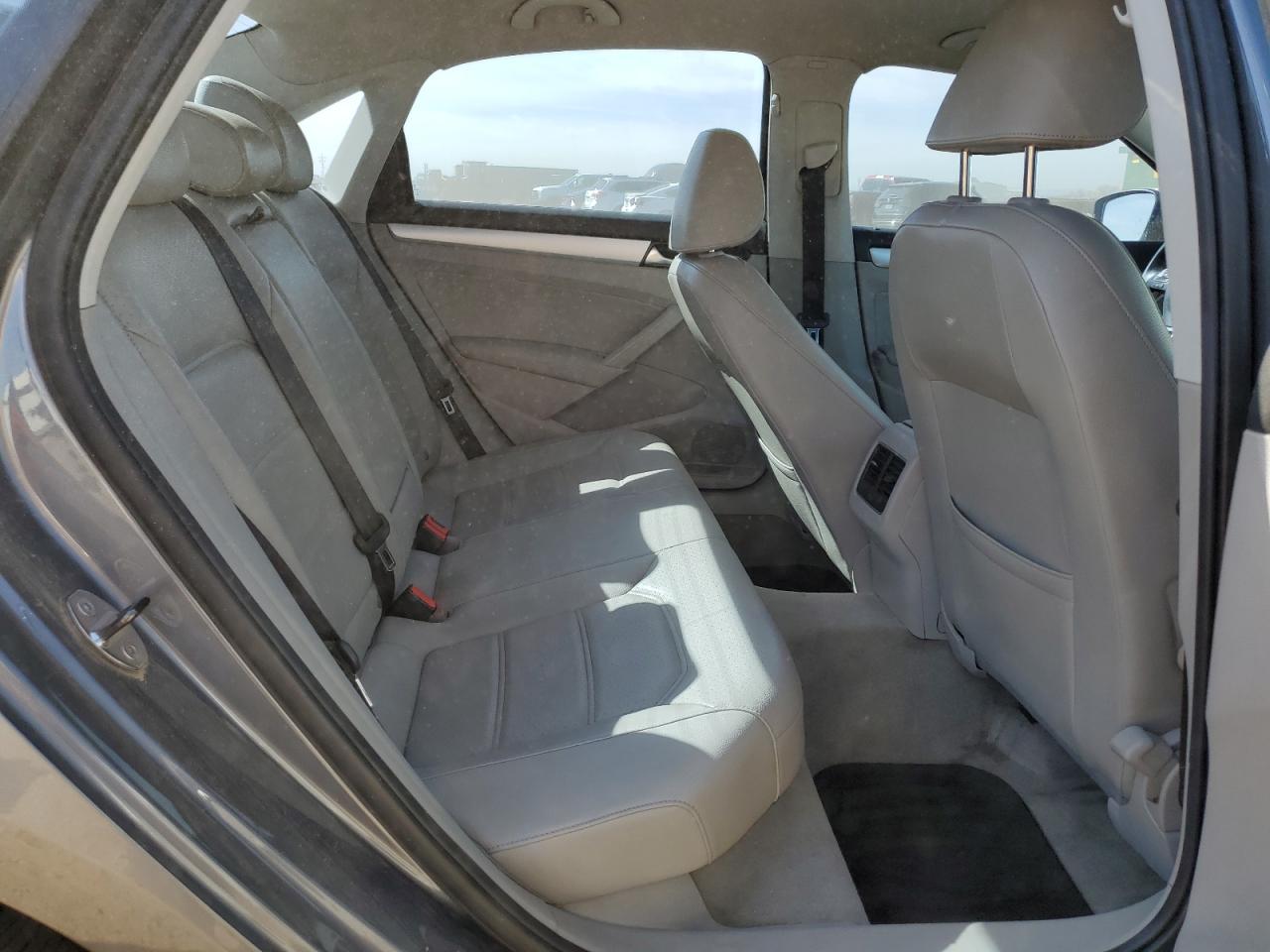 2013 Volkswagen Passat Se VIN: 1VWBH7A32DC047471 Lot: 81684015
