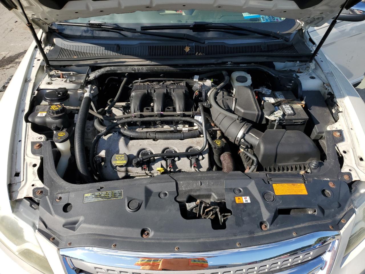 2010 Ford Taurus Limited VIN: 1FAHP2JW2AG113704 Lot: 80456465