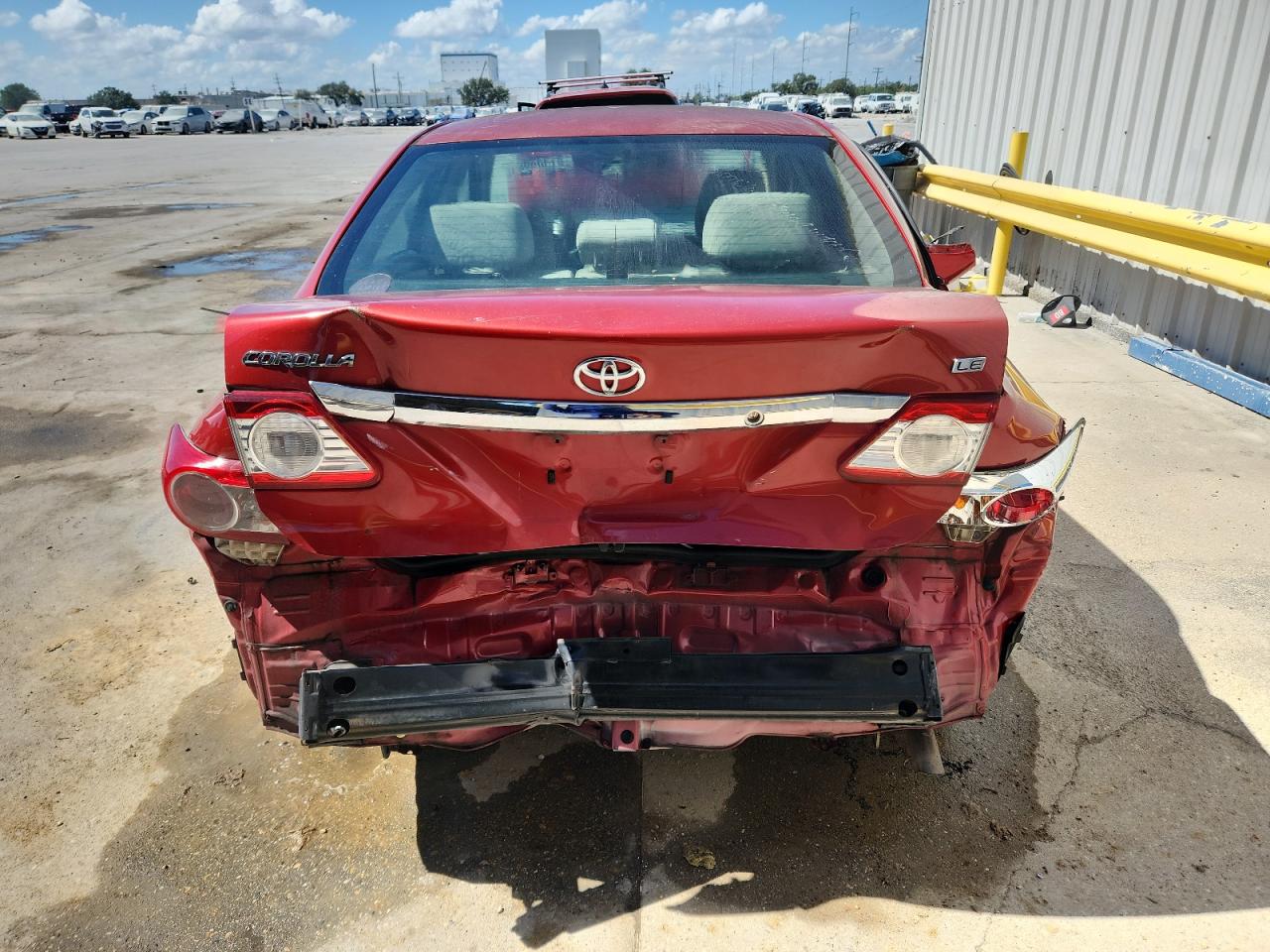 2011 Toyota Corolla Base VIN: JTDBU4EE4BJ090923 Lot: 81309995