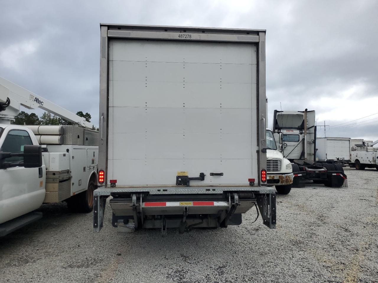 2021 Isuzu Npr Hd - Expeditor Truck VIN: 54DC4W1D5MS200206 Lot: 81500235