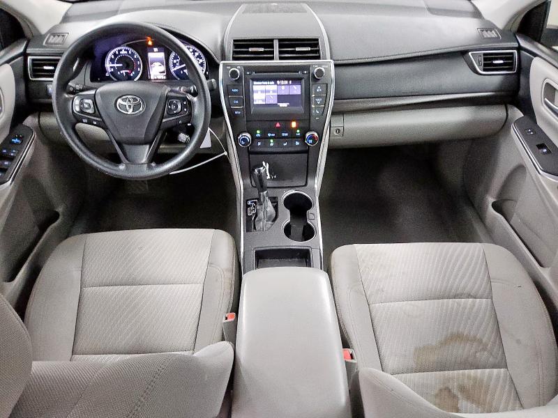  TOYOTA CAMRY 2017 Серебристый