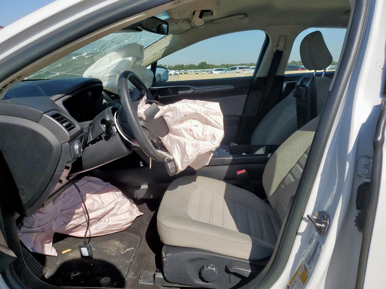 2020 Ford Fusion S VIN: 3FA6P0G73LR243580 Lot: 84242985