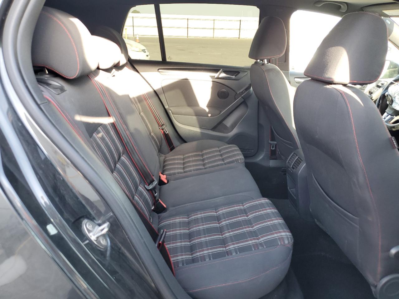 2014 Volkswagen Gti VIN: WVWHD7AJ1EW002433 Lot: 81160195