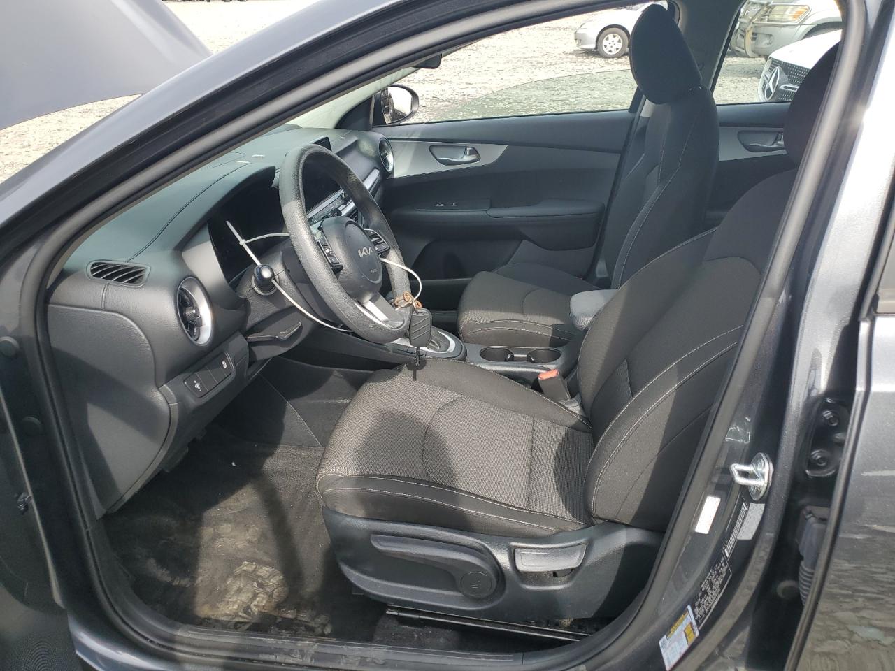 2024 Kia Forte Lx VIN: 3KPF24AD9RE764592 Lot: 84557205