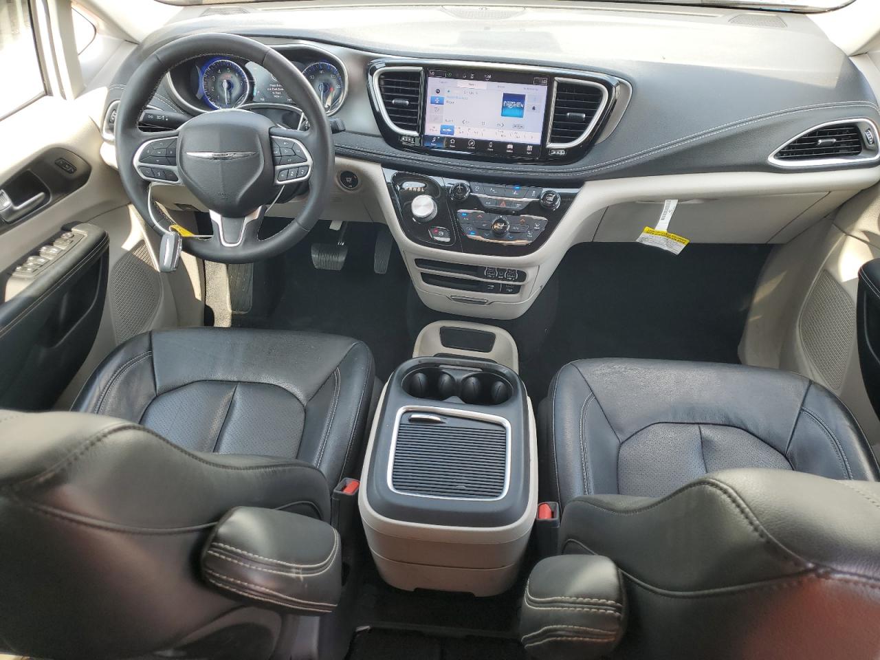 2022 Chrysler Pacifica Touring L VIN: 2C4RC1BG0NR150850 Lot: 72022315