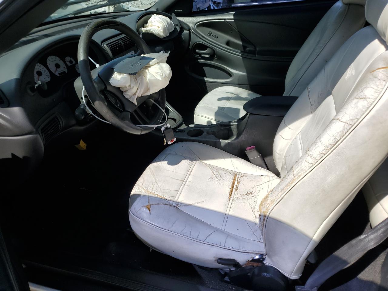 2002 Ford Mustang VIN: 1FAFP44422F112573 Lot: 84537645