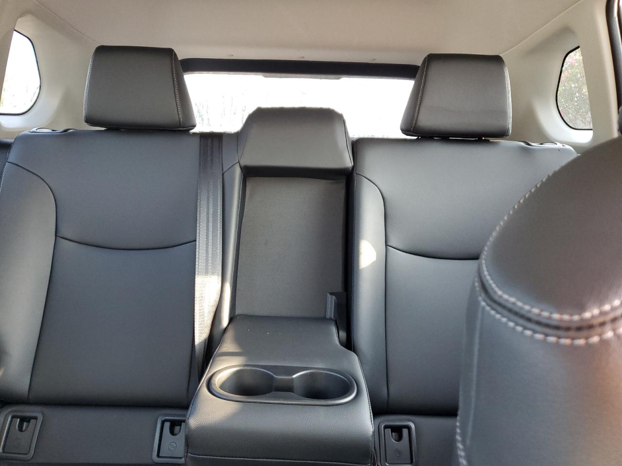 2024 Toyota Corolla Cross Xle VIN: 7MUDAAAG8RV096220 Lot: 80791185