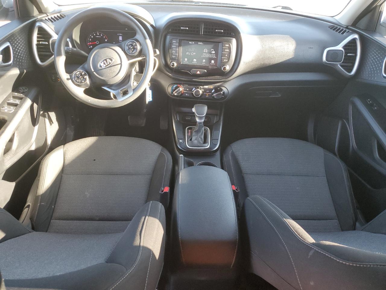 2020 Kia Soul Lx VIN: KNDJ23AU5L7717992 Lot: 83945645