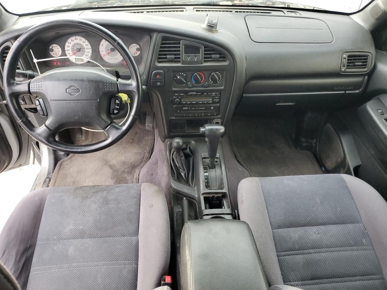 2001 Nissan Pathfinder Le VIN: JN8DR09Y11W570480 Lot: 81811065