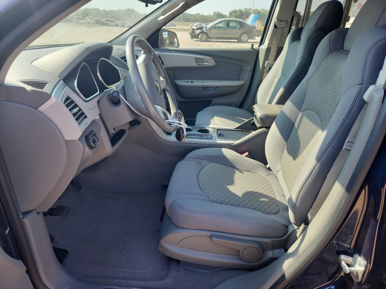 2011 Chevrolet Traverse Ls VIN: 1GNKRFEDXBJ387402 Lot: 81157925