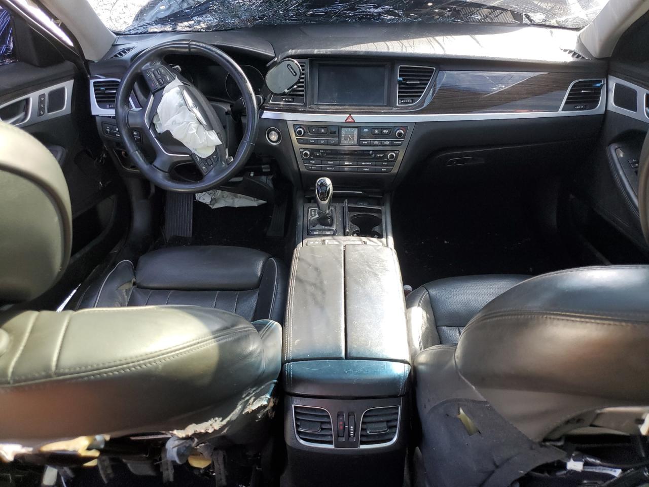 2015 Hyundai Genesis 3.8L VIN: KMHGN4JE4FU071863 Lot: 92798665