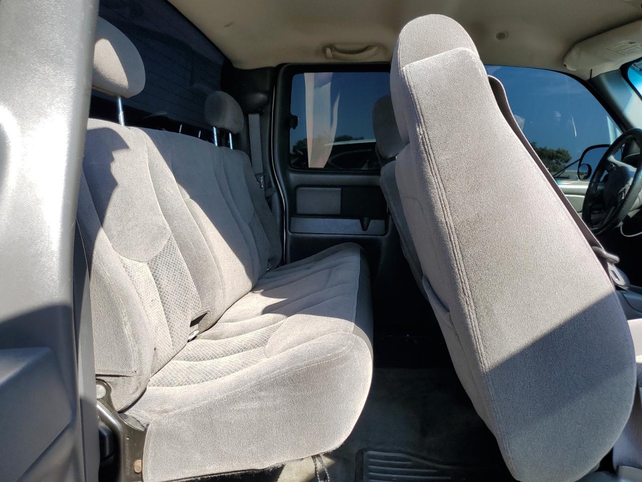 2005 Chevrolet Silverado C1500 VIN: 2GCEC19T551251074 Lot: 71856435