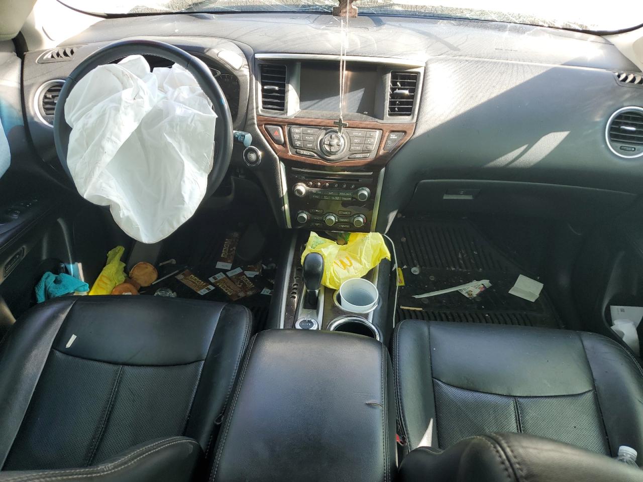 2014 Nissan Pathfinder S VIN: 5N1AR2MM1EC640450 Lot: 84392435