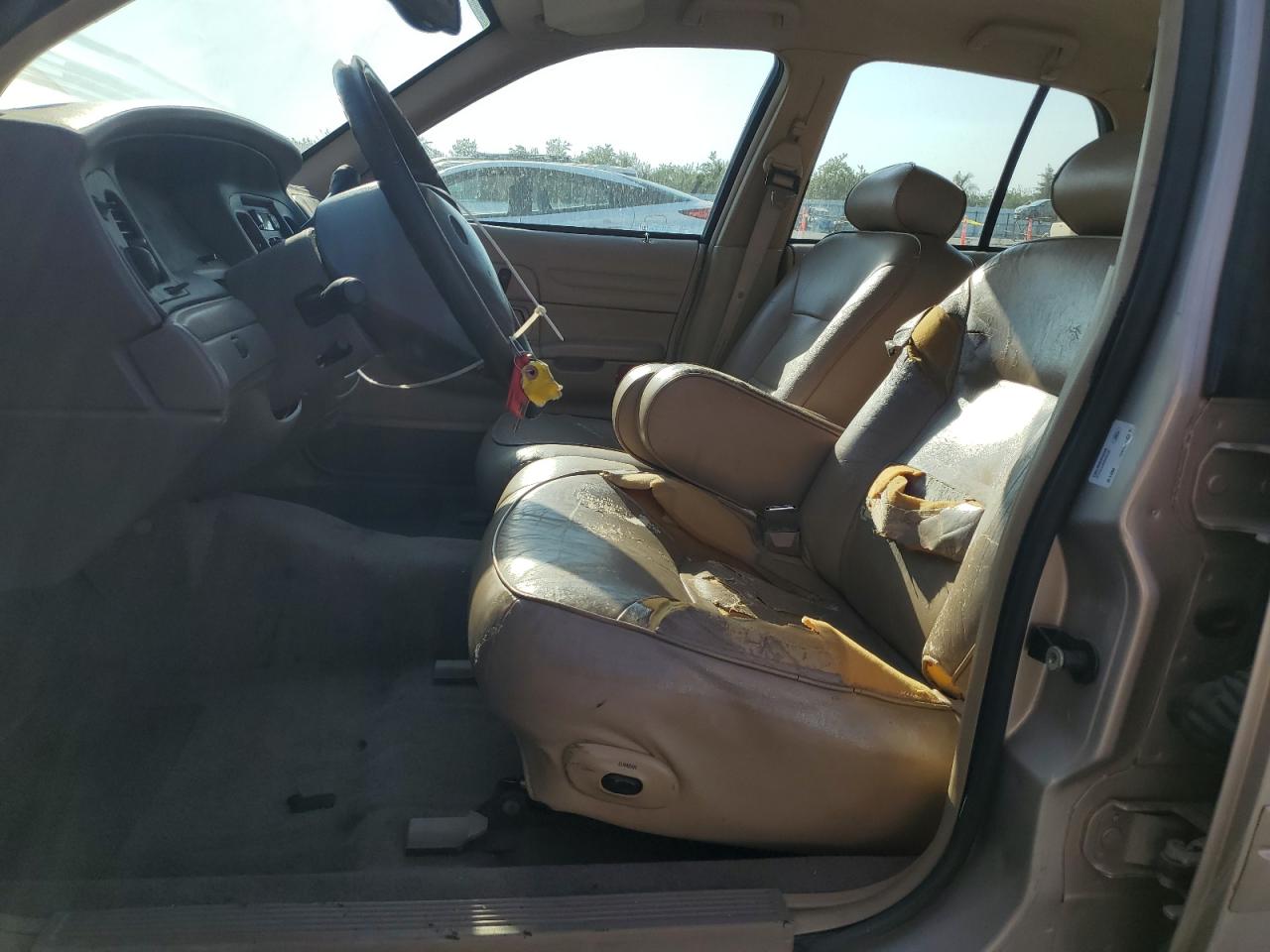 1998 Ford Crown Victoria Lx VIN: 2FAFP74W6WX110340 Lot: 71804755