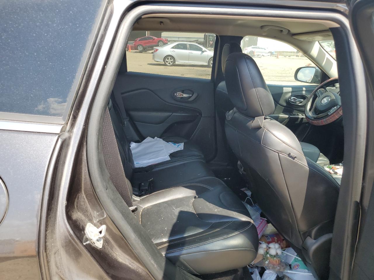 2017 Jeep Cherokee Limited VIN: 1C4PJLDBXHW516190 Lot: 71685395