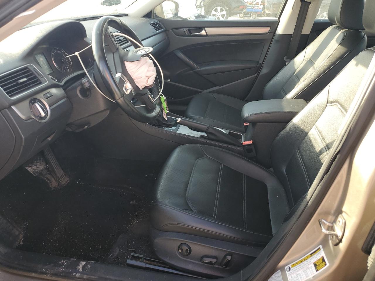 2015 Volkswagen Passat Se VIN: 1VWBV7A38FC121956 Lot: 84760965