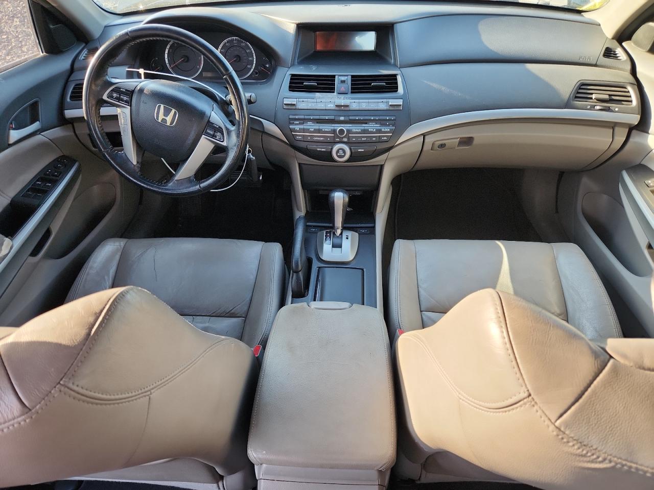 2010 Honda Accord Exl VIN: 1HGCP3F84AA028744 Lot: 81836945