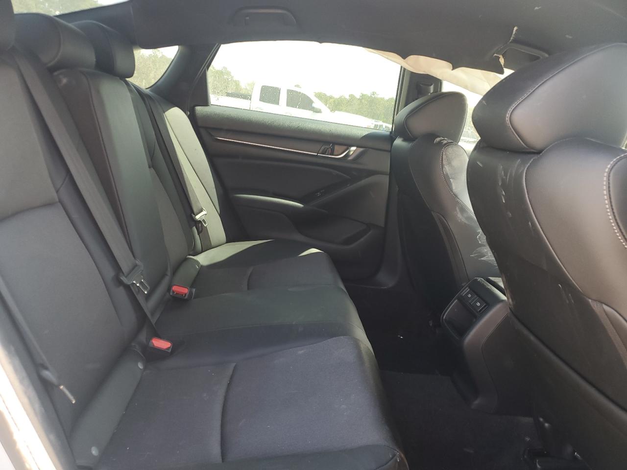 2022 Honda Accord Sport VIN: 1HGCV1F32NA072410 Lot: 82107605