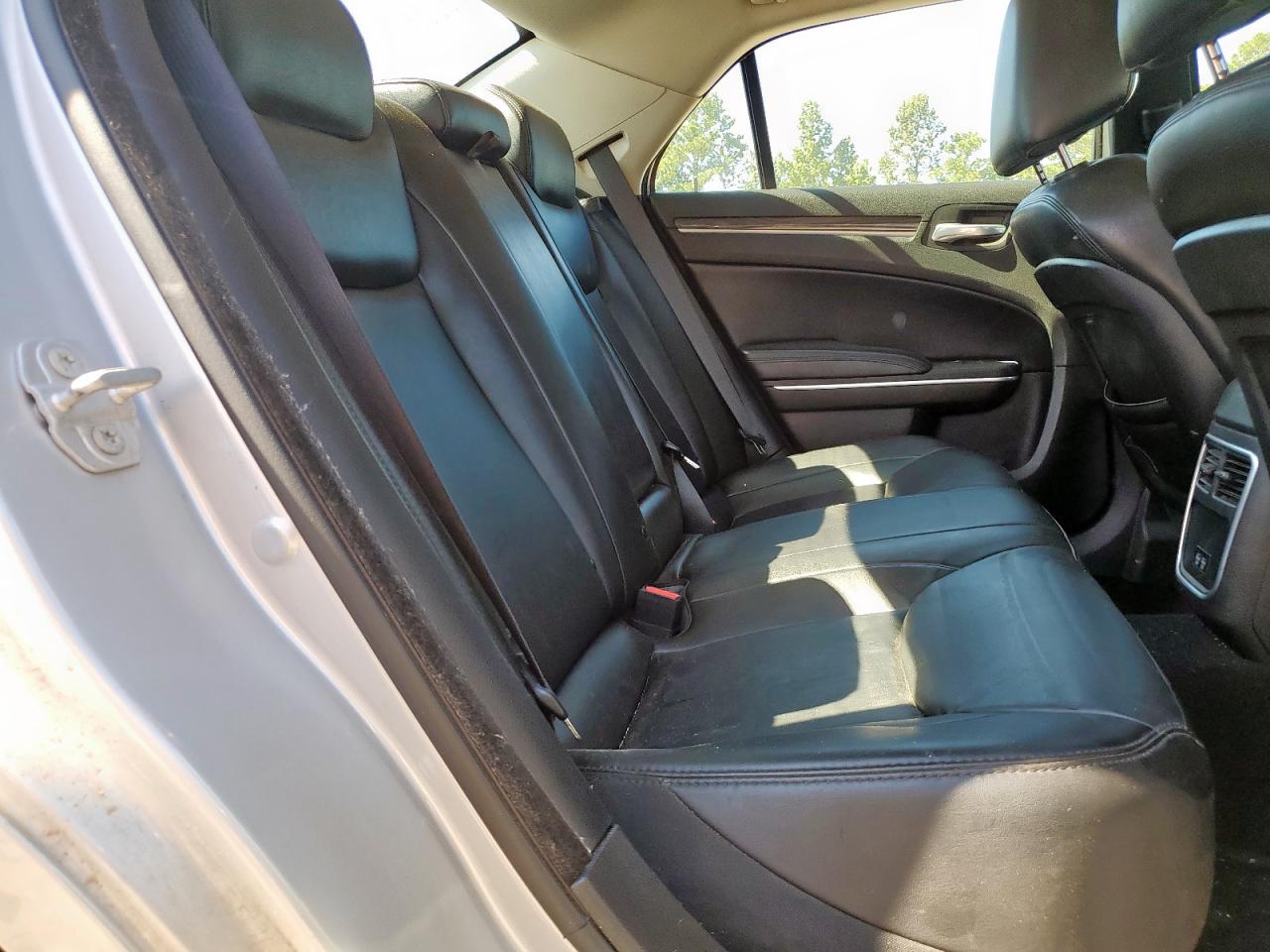 2022 Chrysler 300 Touring L VIN: 2C3CCADG1NH131527 Lot: 84390315