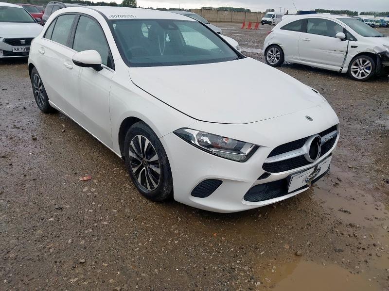 2020 MERCEDES-BENZ A 180 SE 
