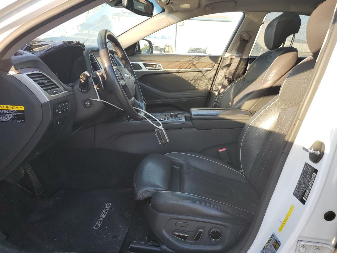 2017 Genesis G80 Base VIN: KMHGN4JE1HU176105 Lot: 84295015