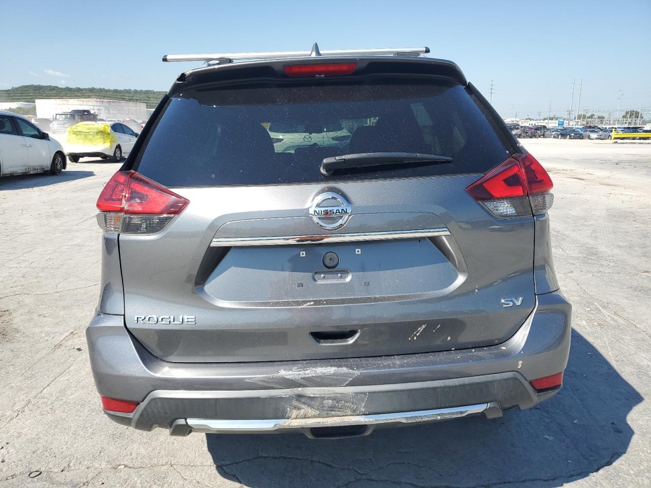 2018 Nissan Rogue S VIN: KNMAT2MT3JP588741 Lot: 81826925