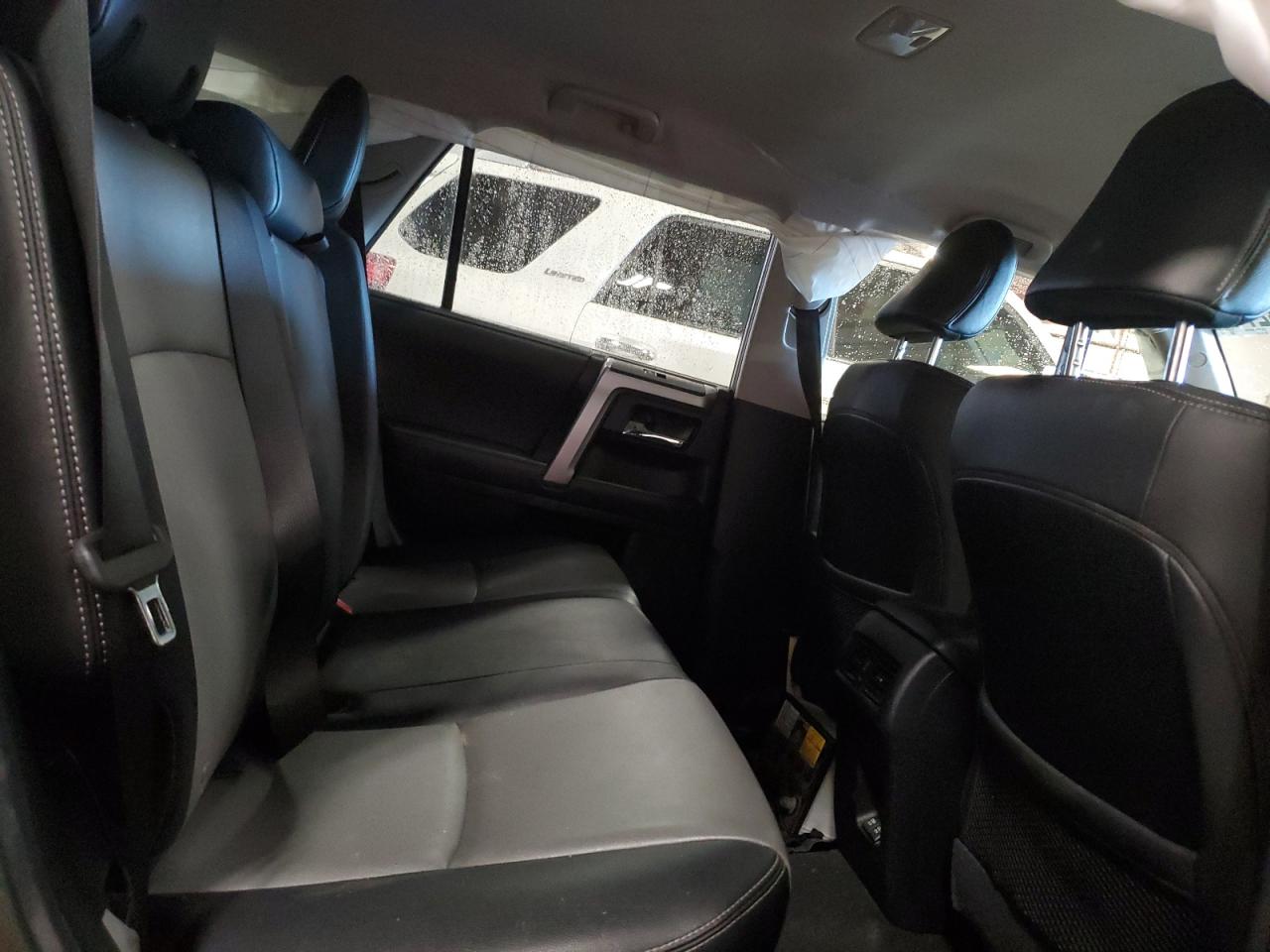 2021 Toyota 4Runner Sr5/Sr5 Premium VIN: JTENU5JR5M5932557 Lot: 71042745