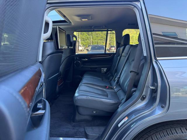 2016 LEXUS LX 570  