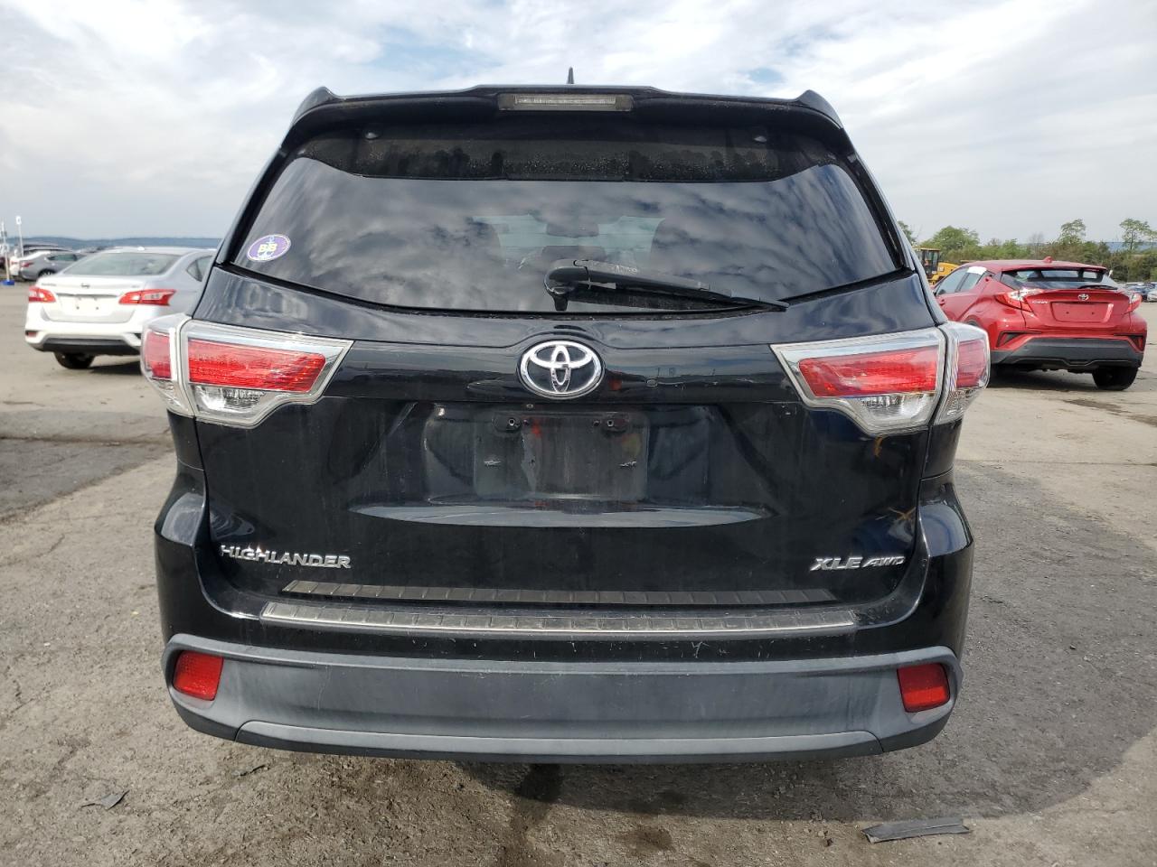 2015 Toyota Highlander Xle VIN: 5TDJKRFH0FS145321 Lot: 84544675
