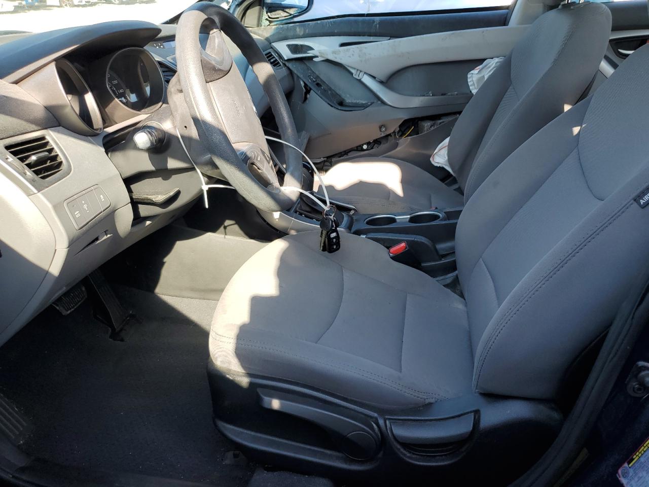 2016 Hyundai Elantra Se VIN: 5NPDH4AE3GH785302 Lot: 80542815