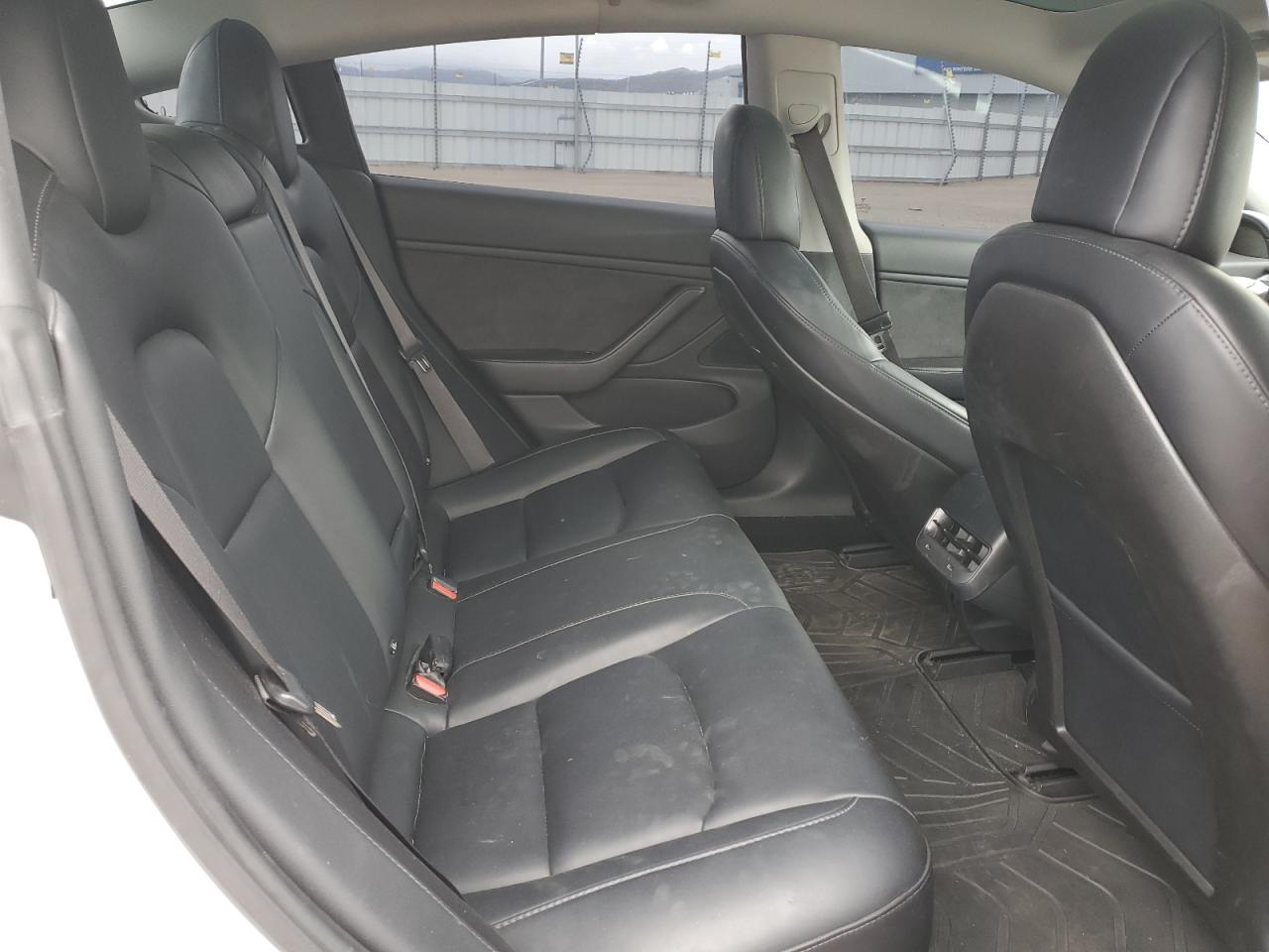 2018 Tesla Model 3 VIN: 5YJ3E1EB4JF108509 Lot: 83973545